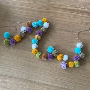 Pom Pom Garland